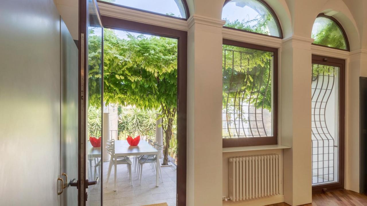 Appartamento Palazzo Acquaviva - Il Giardino Sospeso Lecce Esterno foto